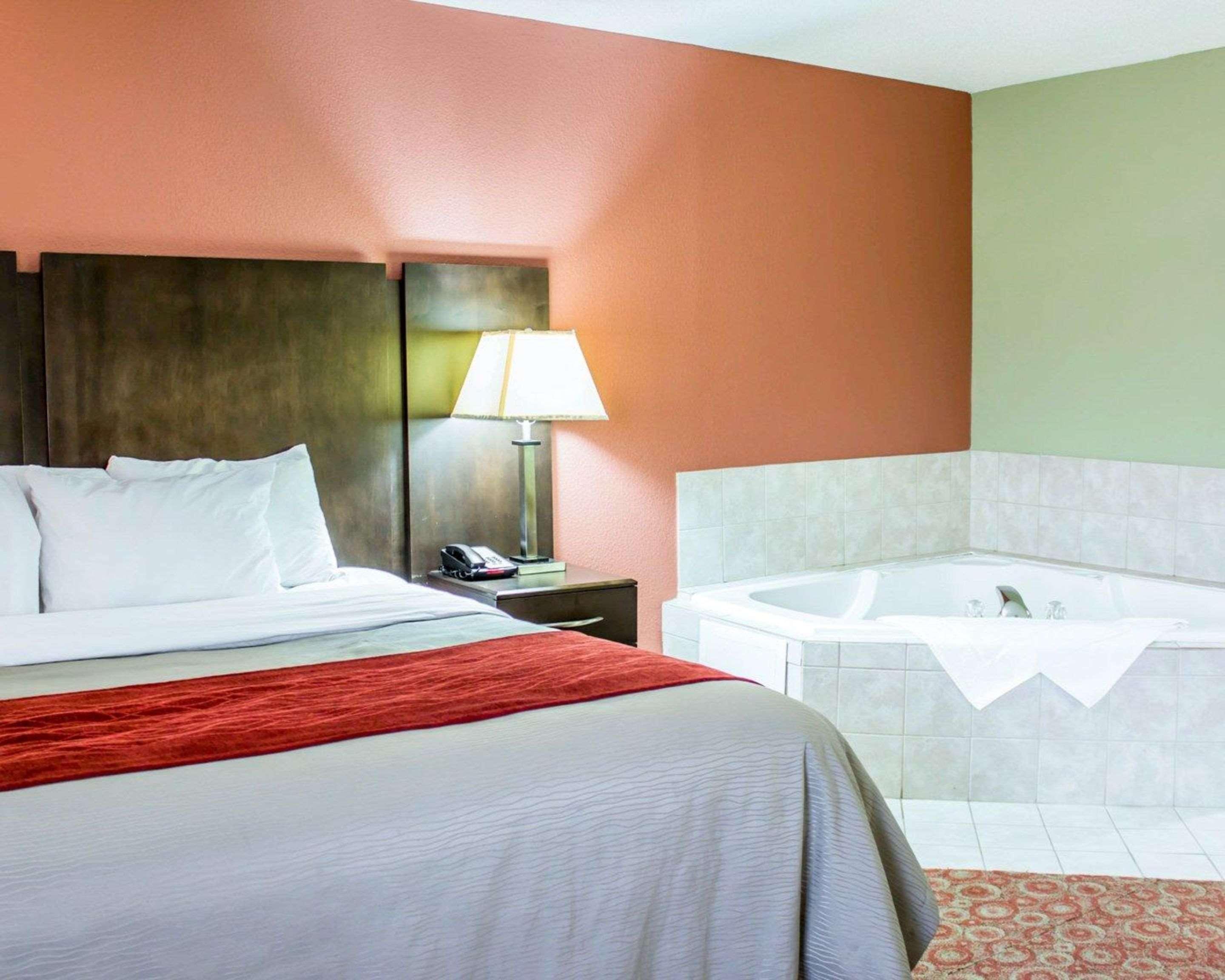 Quality Inn Raleigh Downtown Esterno foto