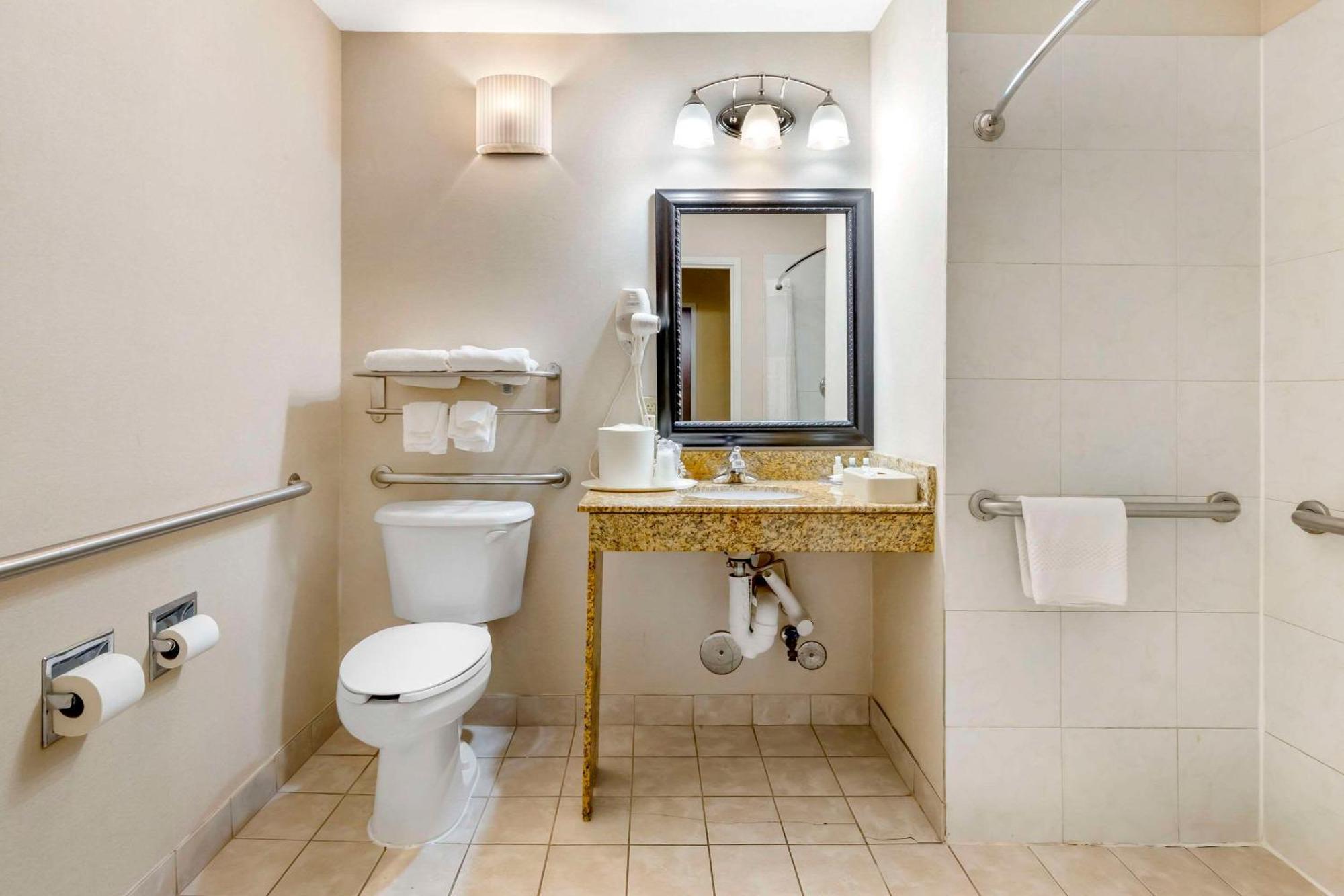 Quality Inn Raleigh Downtown Esterno foto